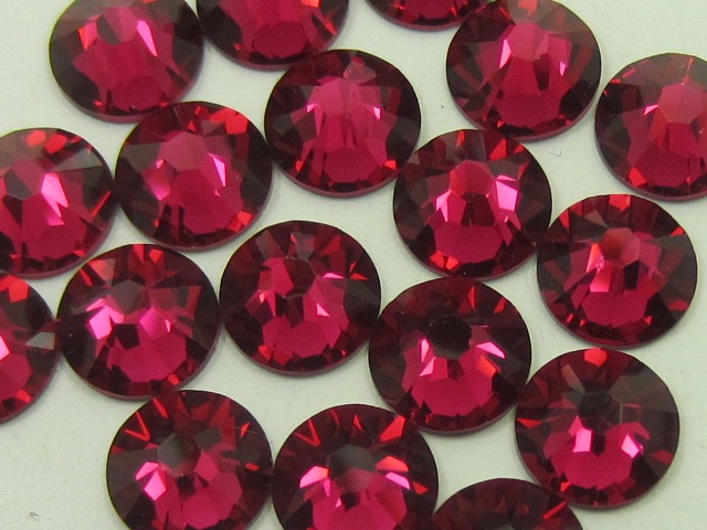 18 pcs. 30ss RUBY FLATBACK European Rhinestones